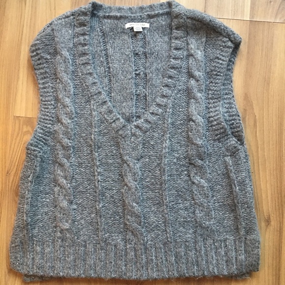 American Eagle Outfitters Cable Knit Sweater Vest Women’s M Heather Grey… - Picture 2 of 16